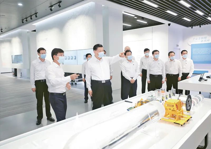 [封麵圖片][高層聲音]《求是》雜誌發表（biǎo）習近平總書記重（chóng）要文章《加（jiā）強基礎研究 實現高（gāo）水平科技自立（lì）自強》.jpg